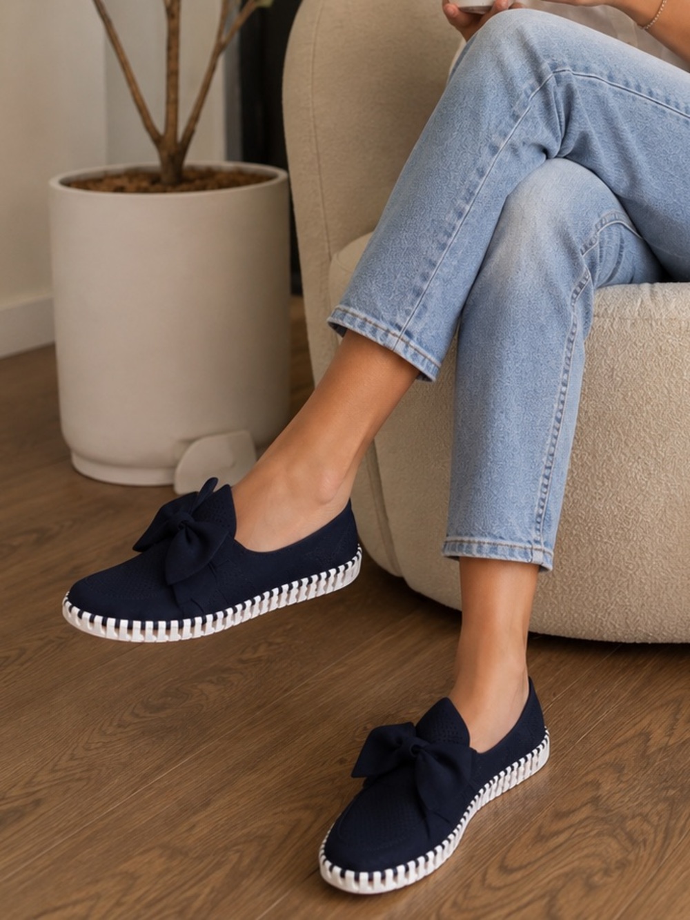 Ilse Jacobsen Navy Perforated Bow Slip-On Flats